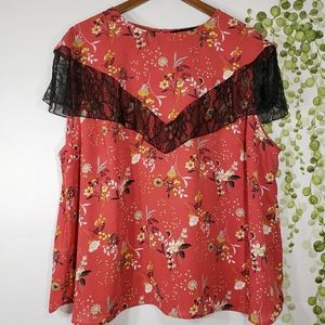 🌟Closet Closing🌟 Cape Sleeve Top